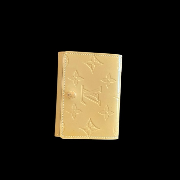 LOUIS VUITTON Ivory Yellow Monogram Card Wallet - Picture 12 of 14